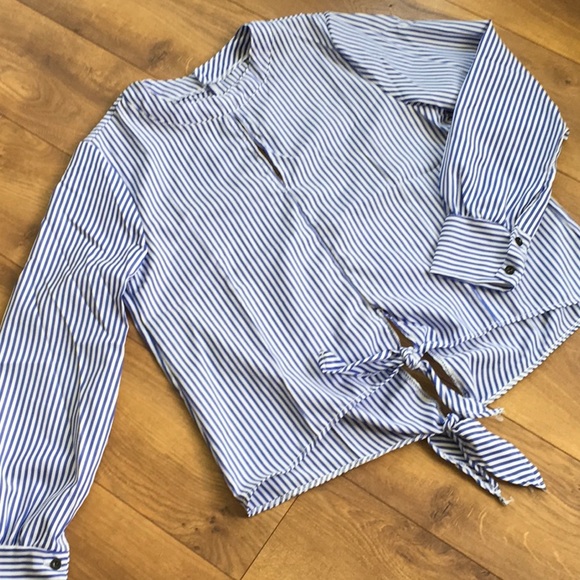 OPEN BACK & TIE FRONT TOP - Picture 5 of 8